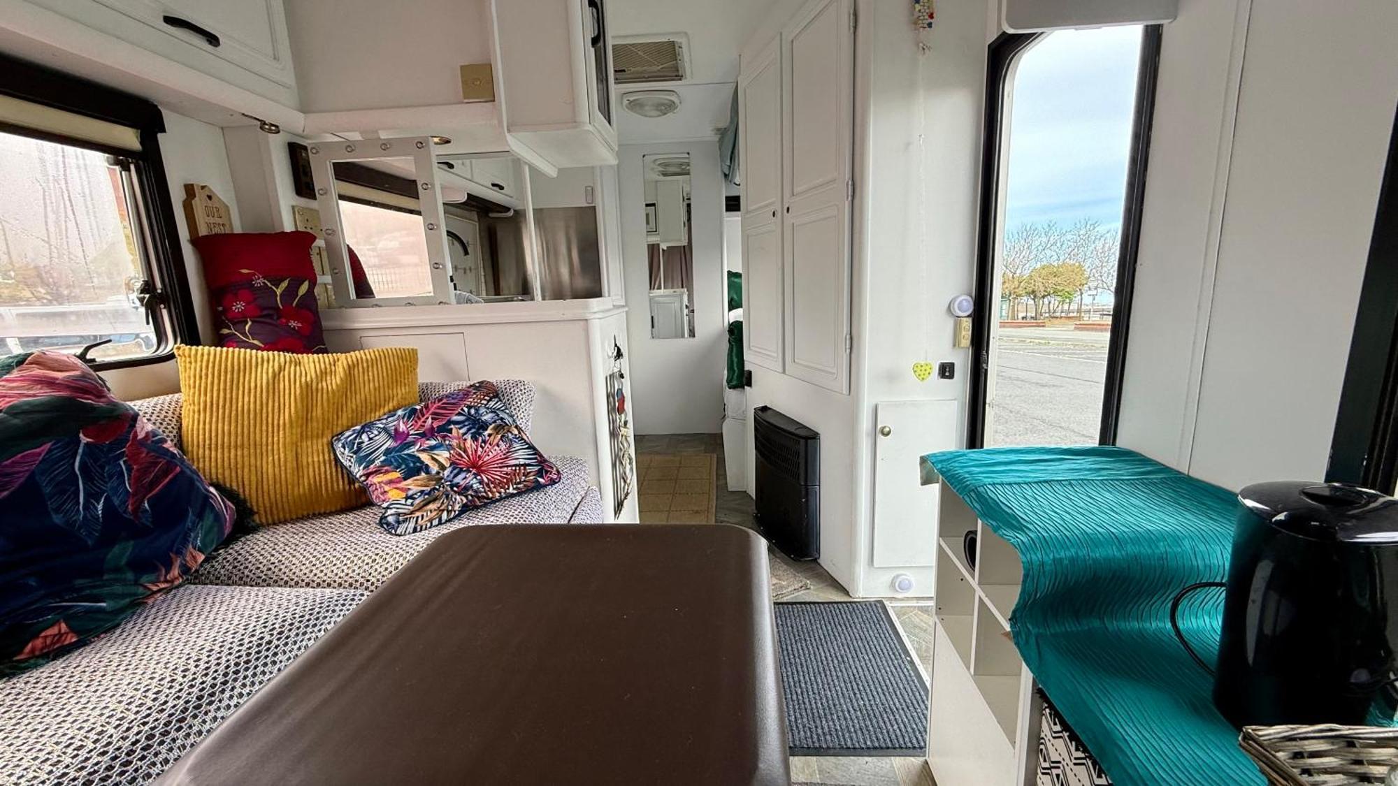 فندق Cool Wheels On The Waterfront ليفربول المظهر الخارجي الصورة